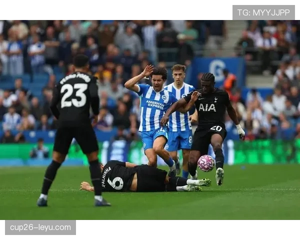 里尔黑马强势崛起，新赛季法甲争冠势头迅猛