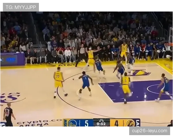 格林挡拆单打牵制防线 三分效率较上季回升